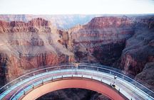 Las Vegas: Grand Canyon West Rim Bus Tour with Skywalk