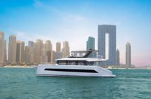 Dubai Yacht Cruise with Marina, Ain Dubai, JBR & Refreshments