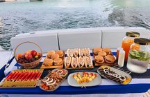 Dubai Yacht Cruise & Swim with Snorkeling, Pool & BBQ
