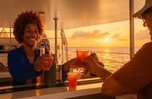 Grand Bahama Catamaran Sunset Cruise with Drinks and Snacks