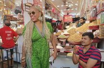 Delhi City Tour: Old Delhi, Markets, Monuments & Street Food Walk