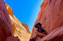 Lake Powell Kayak and Water Antelope Canyon Hike Guided Tour