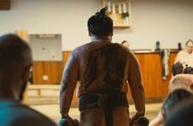 Tokyo Shinjuku Sumo Show and Experience with Drinks and Photo