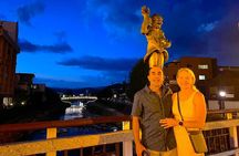 Takayama: Private Night Walking Tour with Dinner