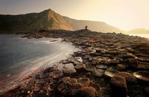 Giant’s Causeway Tour from Belfast with Castles & Dark Hedges