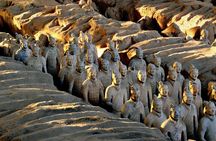 ZANBUS: Xi'an Qin Terra-cotta Warriors Bus Tour Departs at 8/9 AM