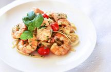 Make Seafood Pasta & Cannoli in Palermo (3-Course Meal)