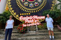 Private Phnom Penh Tour: Royal Palace & Killing Fields