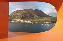 Land excursions in small family groups on Santiago