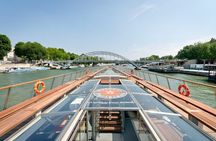 Seine River 1-Hour Sightseeing Cruise from Eiffel Tower 