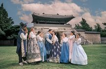 Hanbok Photoshoot and History Tour at Gyeongbokgung Palace