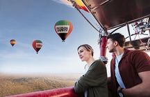 Luxury Sunrise Balloon Flight with Desert Breakfast and Falconry 