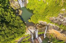 Seven Waterfalls Half-Day Hike & Southern Island Tour with Lunch