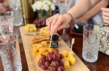 Amsterdam Cheese and Wine Canal Cruise 