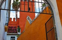 Seville in 2 Hours : History, Legends and Life of the City