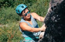 Smith Rock Beginner Rock Climbing Course with Certified Guides