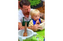 Mortar pesto lesson with World Champion and local Menu