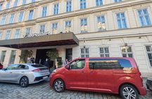 Budapest to Vienna, Bratislava & Prague: Private Guided 2Day Tour