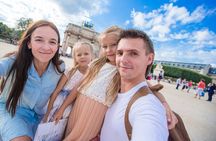 Paris Private Family Tour - Highlights & the Best Museum for Kids