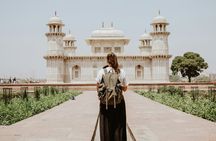 Agra: Skip the Line Taj Mahal and Agra Fort Private Day Tour