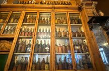  Barcelona: Gothic Legends, Drinks & candy Tasting