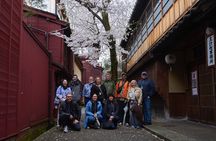 Walking Tour in the Geiko Districts