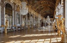 Versailles Guided Tour of the Palace with Gardens and Trianon