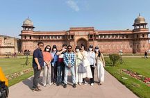 From Delhi: Private Sunrise Taj Mahal Tour By Car