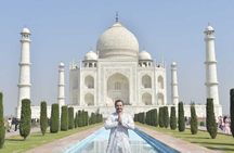 From Delhi: All Inclusive Same Day Agra Tour by Car