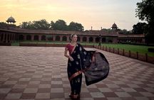 Skip the line: Taj Mahal Agra Private Day Trip From Delhi By Car