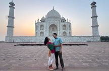 Skip the line: Taj Mahal Agra Private Day Trip From Delhi By Car