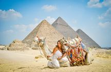 Cairo Pyramids, Egyption Museum & Sphinx Tour from Hurghada
