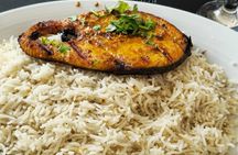 Muscat Omani Food Tour with Shuwa and Halwa