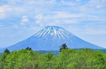 From Sapporo: Private Hokkaido Volcanoes and Lakes Day Trip