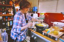 Private Spanish Cooking Class in London on a Houseboat