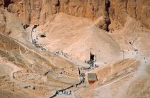 Luxor Day Tour: Valley of Kings & Hatshepsut Temples & habu templ