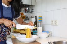 Private Farmers Market Tour and Home Cooking Class in Cologne