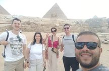 Full-Day Private Tour of Giza Pyramids & Saqqara& memphis