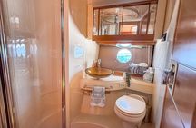 Explore the Skyline Luxury Yacht Charter in Miami