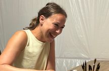 Fukuoka Private Fine Arts Class Calligraphy Experience