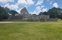 Chichen Itza Day Tour with Breakfast and Drinks Included
