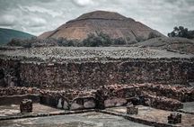 Teotihuacan Pyramids Private Experience (1–6 travelers) in a SUV