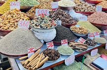 Customized Full Day Delhi Shopping Tour with Female Guide