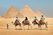 Cairo Daytrip the Pyramids, Egyptian Museum & lunch from Hurghada