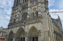 Île de la Cité Guided Tour & Exterior Notre Dame
