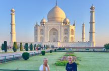 Taj Mahal Day Tour by Private AC Car from Delhi with Meal at 5*