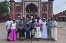 Taj Mahal Sunrise Tour from Delhi by Car