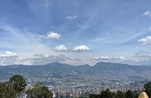 Private Night Tour: Scenic Viewpoints of Medellín