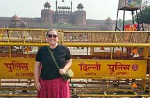 Old & New Delhi Tour with Female Guide 