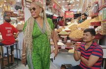 Old & New Delhi Tour with Female Guide 